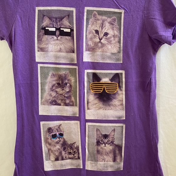 Ladies/Juniors Cat Shirt Top Size: Large - Picture 2 of 5